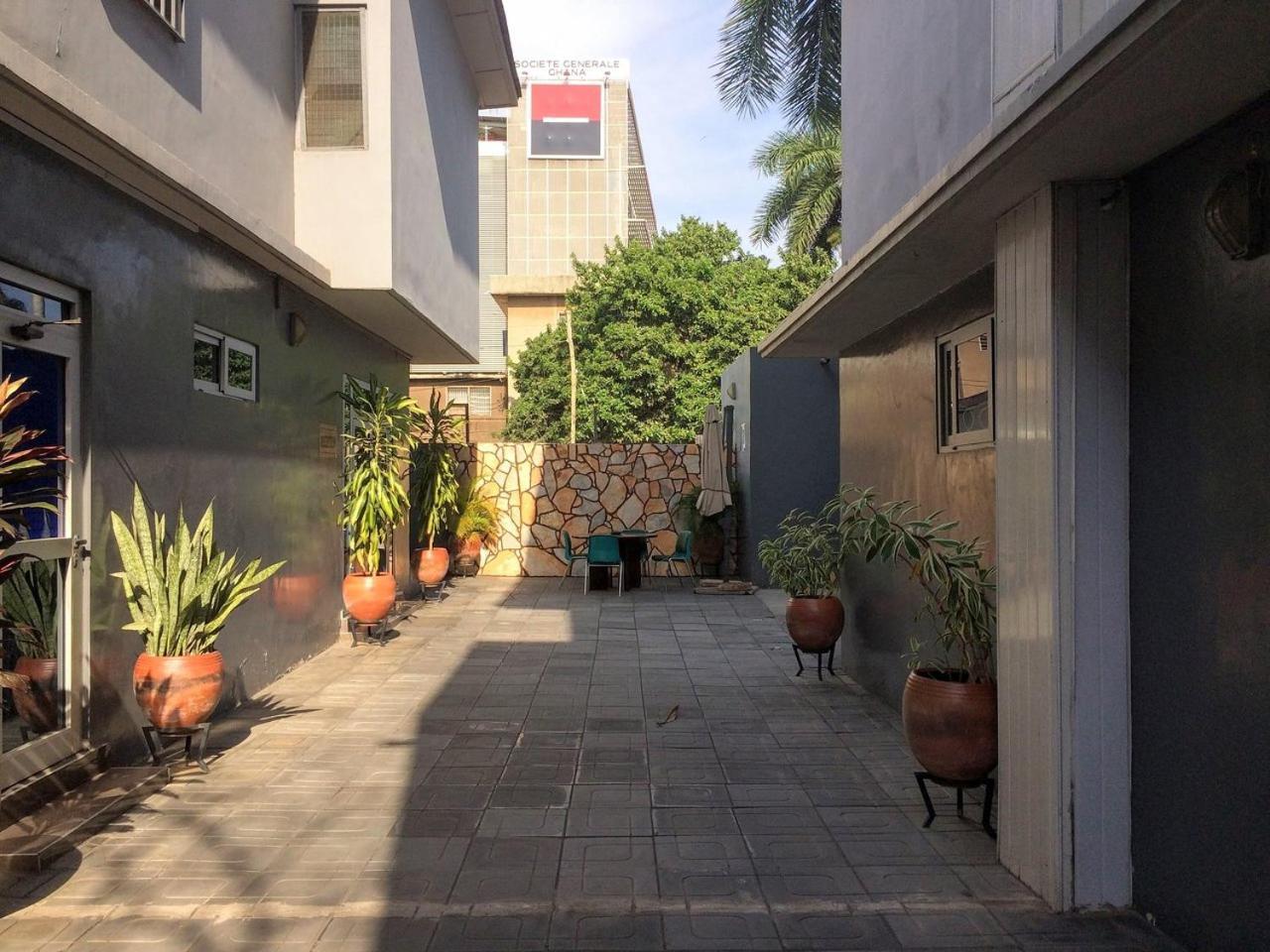 Manjaro Suites Akkra Exterior foto